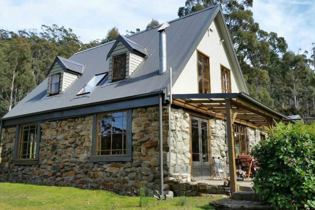 The Stone Cottage - Bruny Island Simpsons Bay Exterior foto